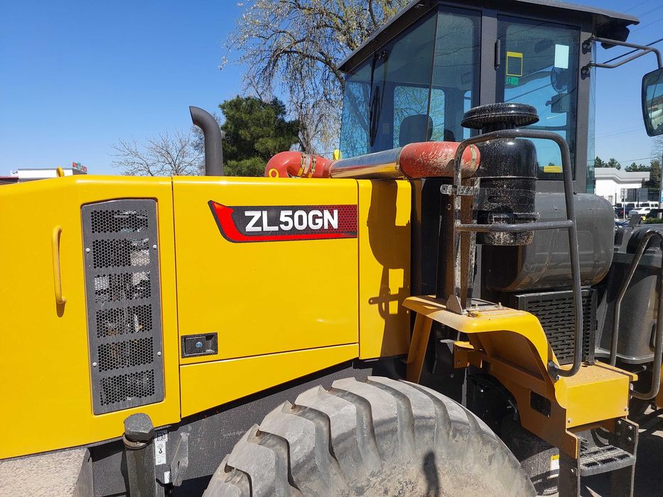 на складе Продаем фронтальный погрузчик XCMG ZL50GN 3,2 куба джостик