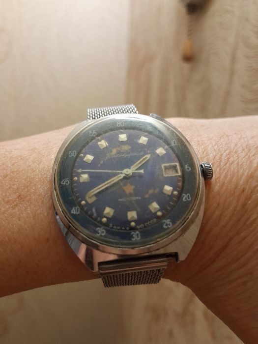 Наручные часы пять видов