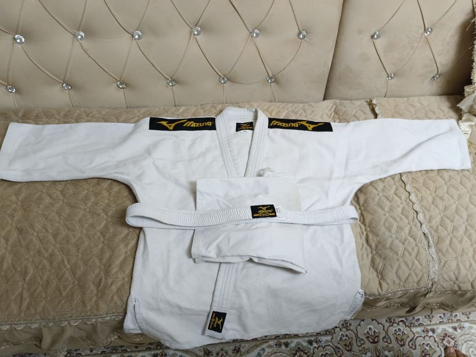 Продам кимоно для дзюдо