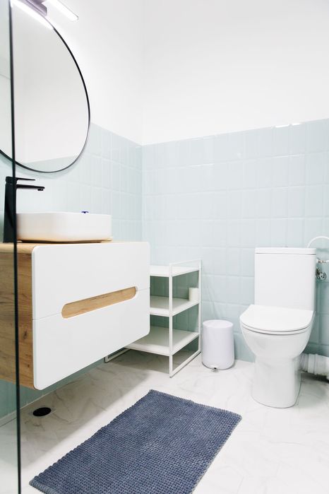 Închiriez studio cu loc de parcare - zona Campus Constanta