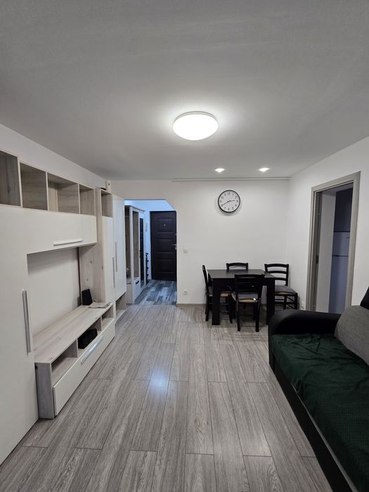 Garsoniera de închiriat