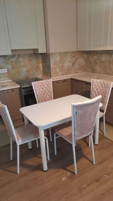 Комплект стол стулья