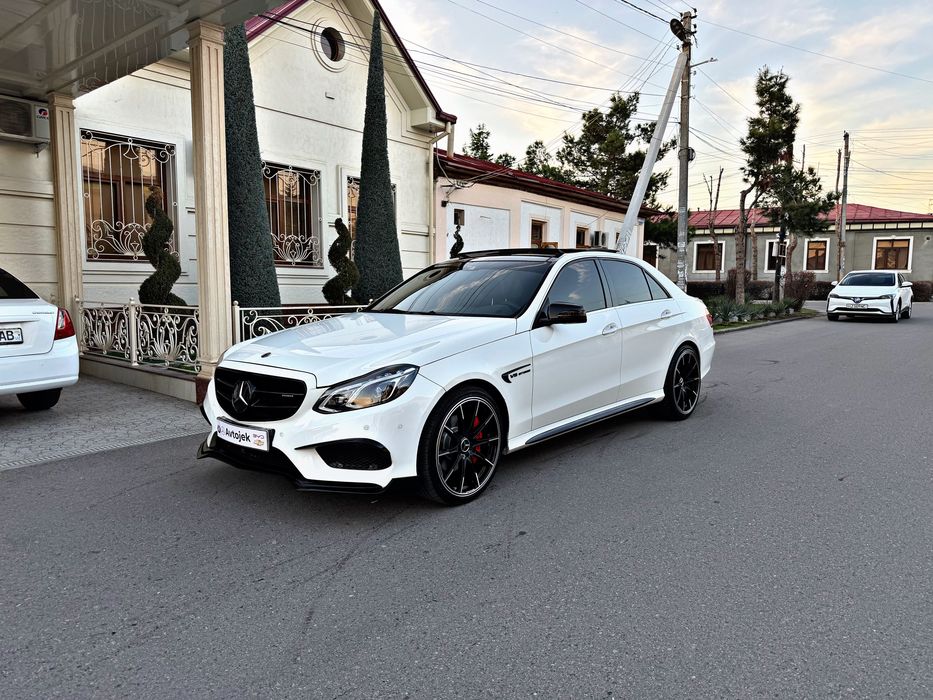 Mersedes AMG E63 Body Kit 2010 Официальный Состаяние Идеално Небитая