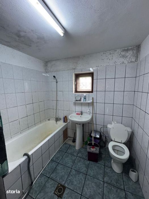 Casa 250 mp in Tautii Magheraus, 6 camere, garaj dublu, solar