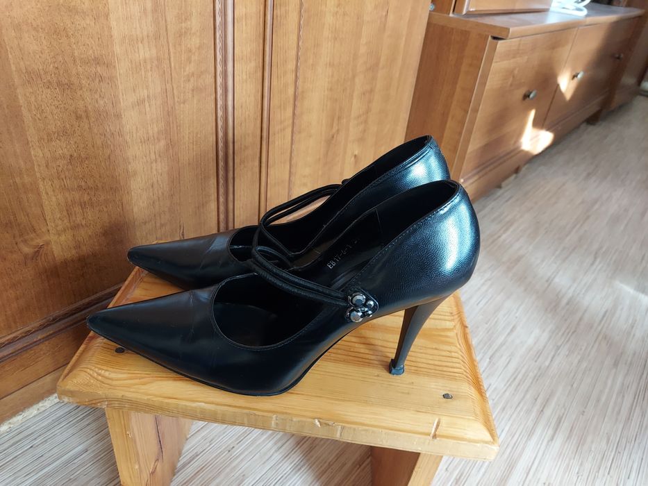 Туфли кожаные 39 р., вечерние