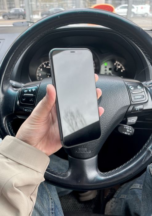 IPhone 11 в идеале 128гб