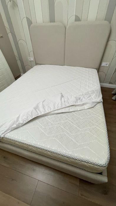 Матрас пружинный 160х200