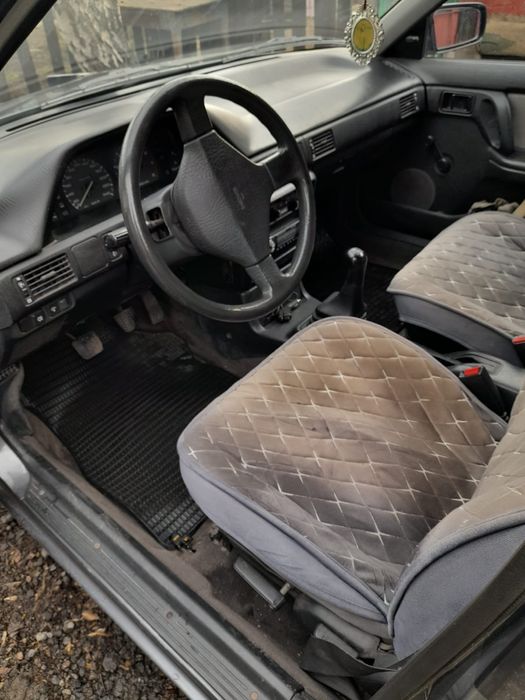 Продам машину !!!