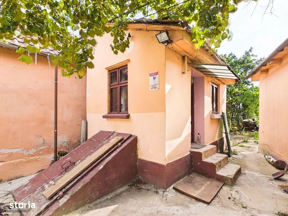 Casă Tileagd, 25 km Oradea, teren 328 mp