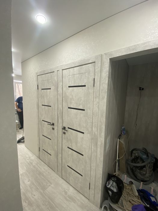 Установка межкомнатных дверей