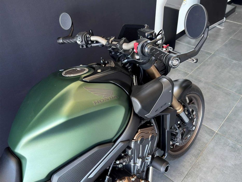 Motocicleta Honda CB650R second 2025