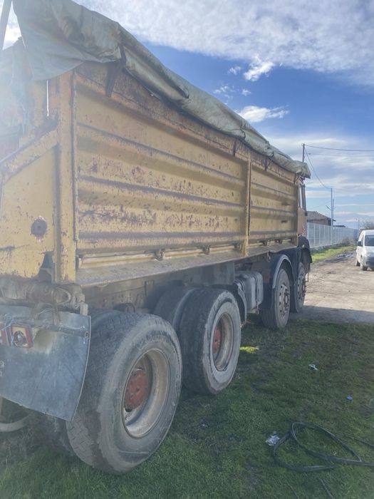 Самосвал на части