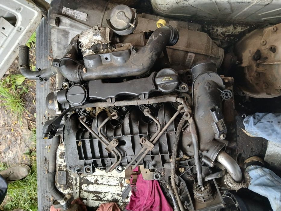 Motor  citroen c3 peugeot 1.4 hdi 90 cai cod 8hy