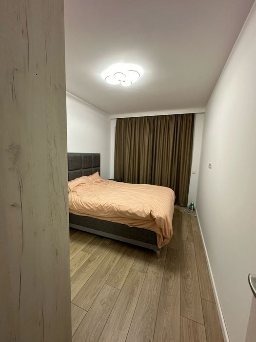 Închiriez apartament două camere