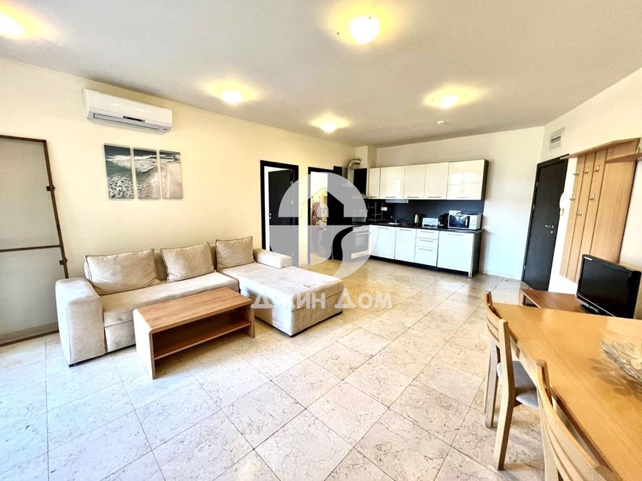 Продава се Тристаен апартамент в Свети Влас - 100 кв.м за 1500 €/кв.м - Снимка #3