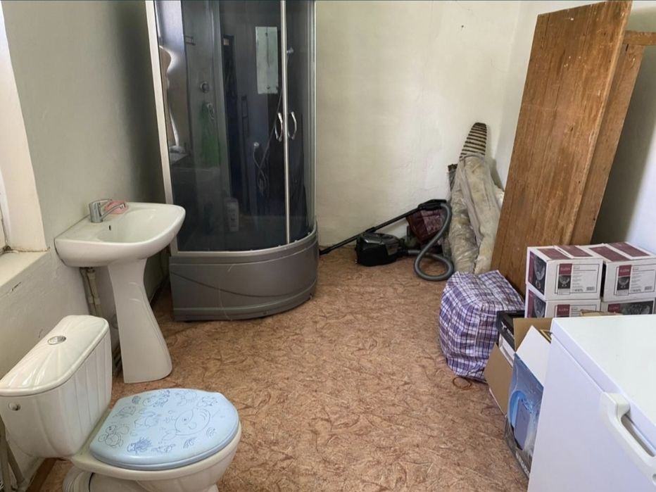 Продаеться дом Камунизм район