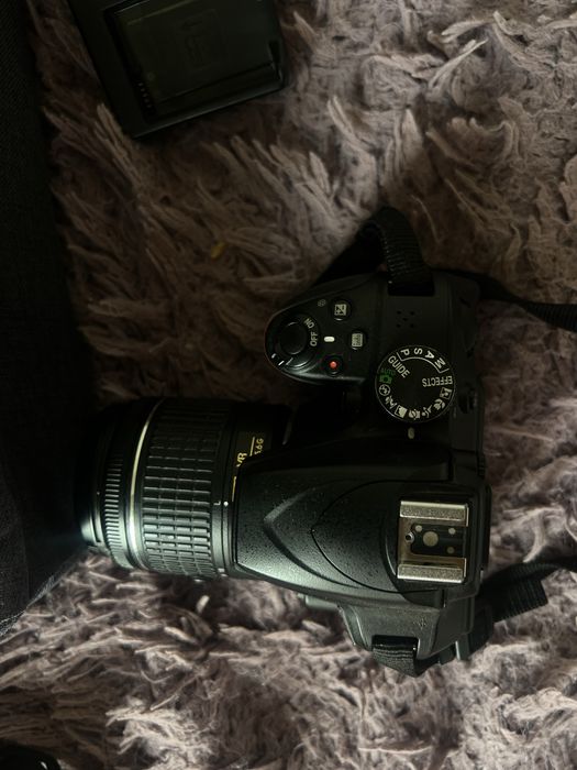 Nikon D3400 DSLR с обектив 18-55mm – като нов!