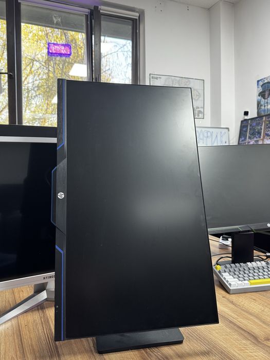 Монитор HP Full HD
