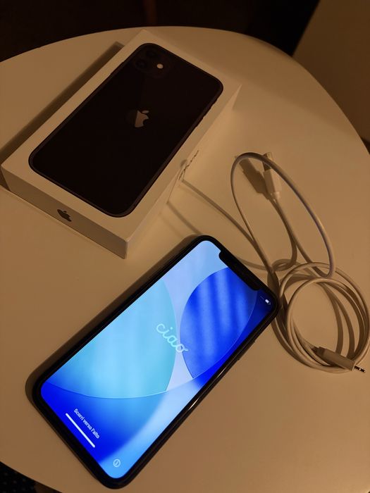 Iphone 11 много запазен