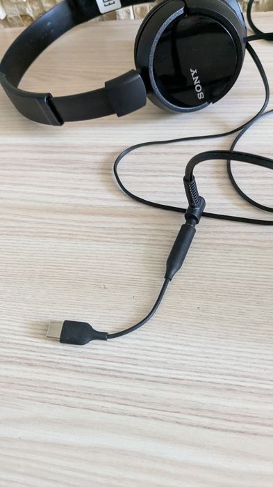 Проводные наушники Sony