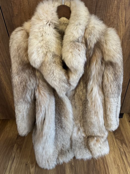 Haina/blanita naturala eleganta vulpe polara