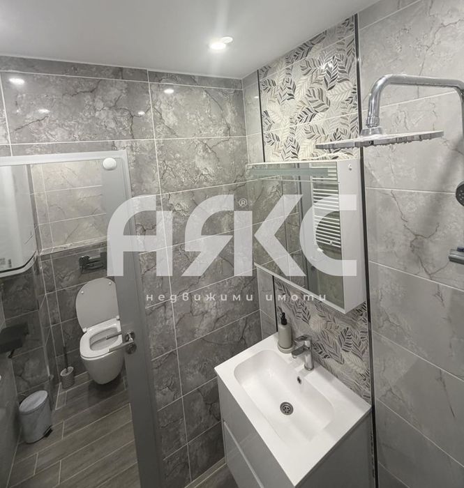 Дава се под наем Тристаен апартамент в София, Малинова долина - 105 кв.м за 947.58 € - Снимка #8