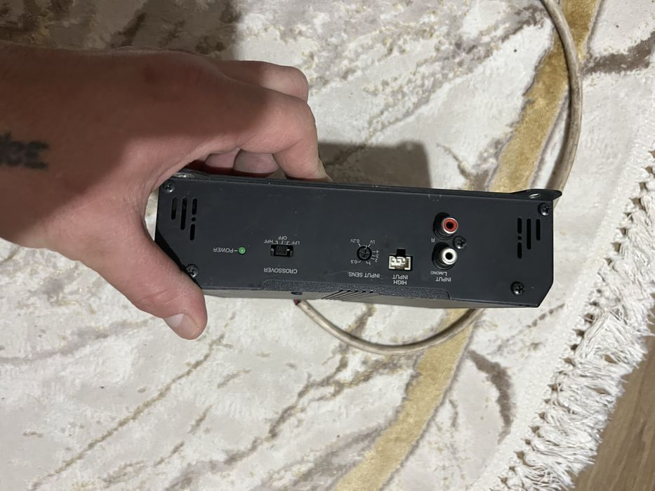 Усилитель для автоколонок