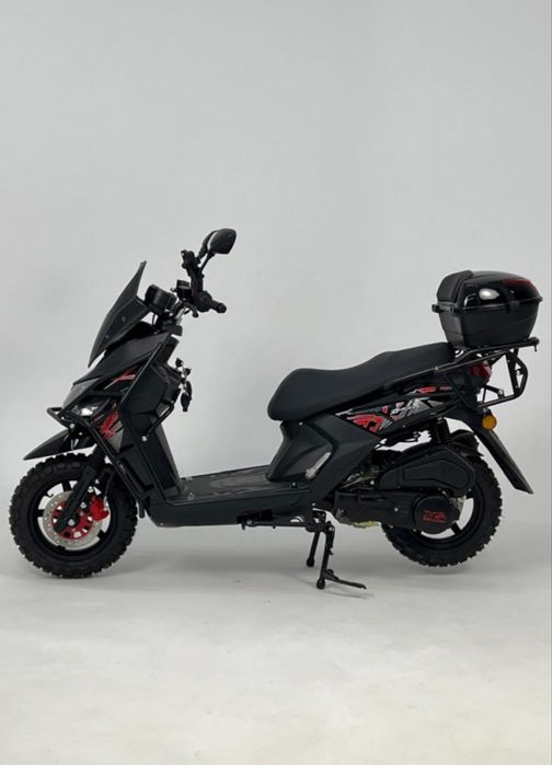 Скутер KMD Samurai 150 черный, белый
