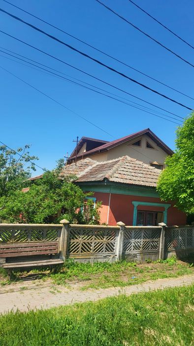 Casa batraneasca  cu teren si vie in comuna Baneasa, jud. Giurgiu - Strada Principala, DN 41