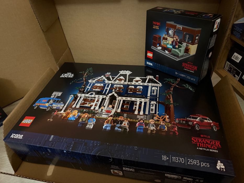 LEGO Stranger Things The Creel House [11370] + GWP WSQK Radio [40891]