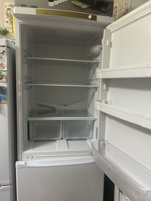 Продам холодильник