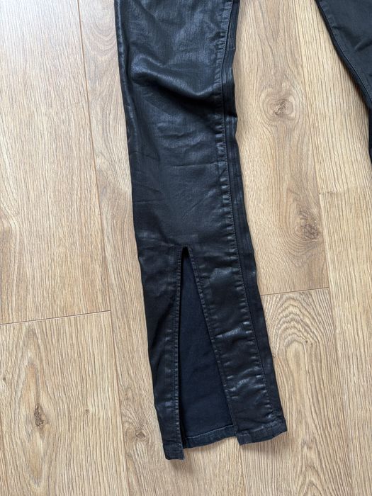 Pantaloni  Pinko cerati noi  cu detalii