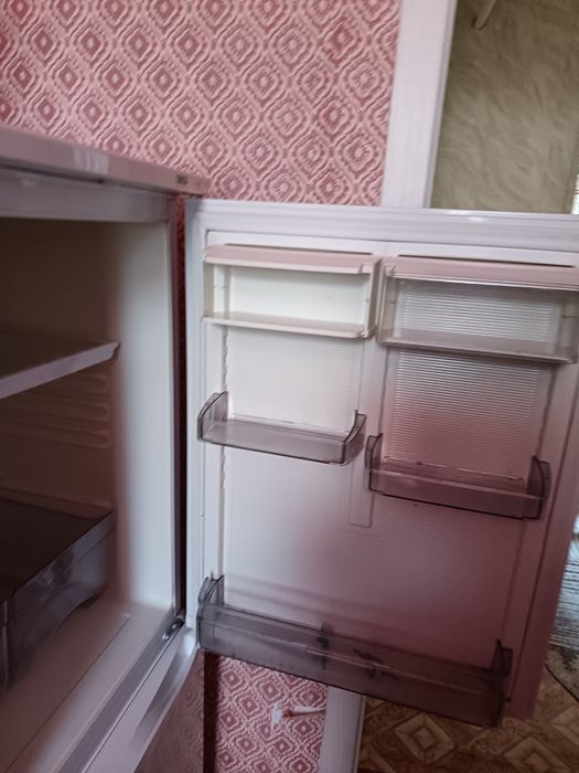 Продам холодильник