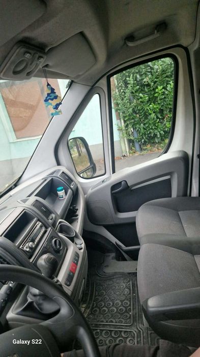 Vând Peugeot Boxer