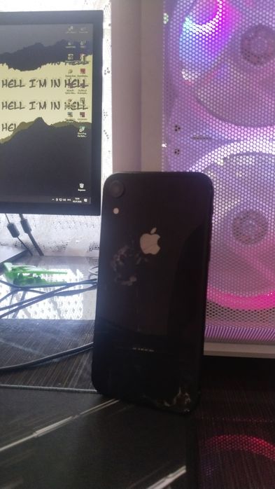Iphone xr 64 gb yomkost 100%