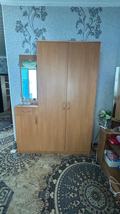 Продам шкаф для прихожей
