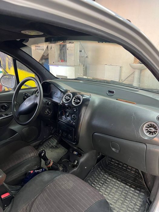 Матиз машинаси сотилади