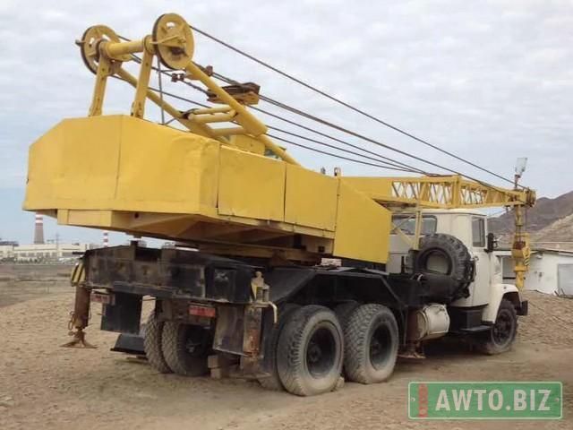 Кран  до 20 тона продава28,000 и отдава под наем  .