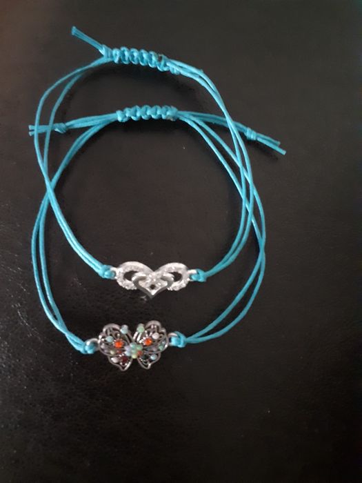 Ръчно изработени гривни