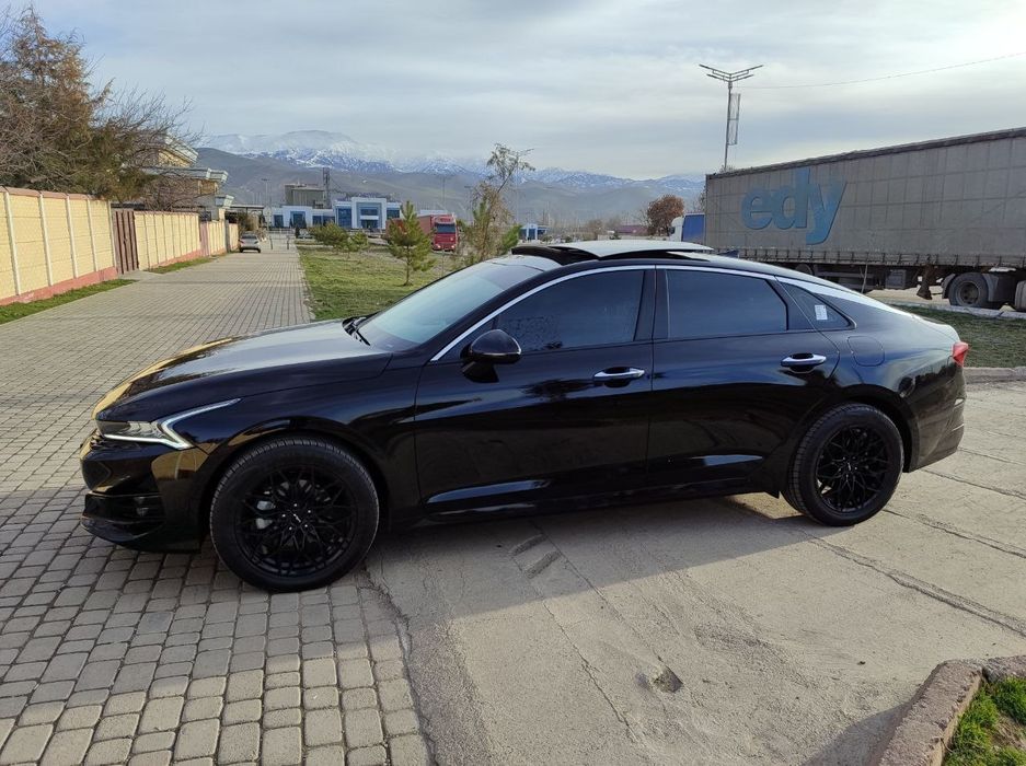 Продам Машина киа к.5