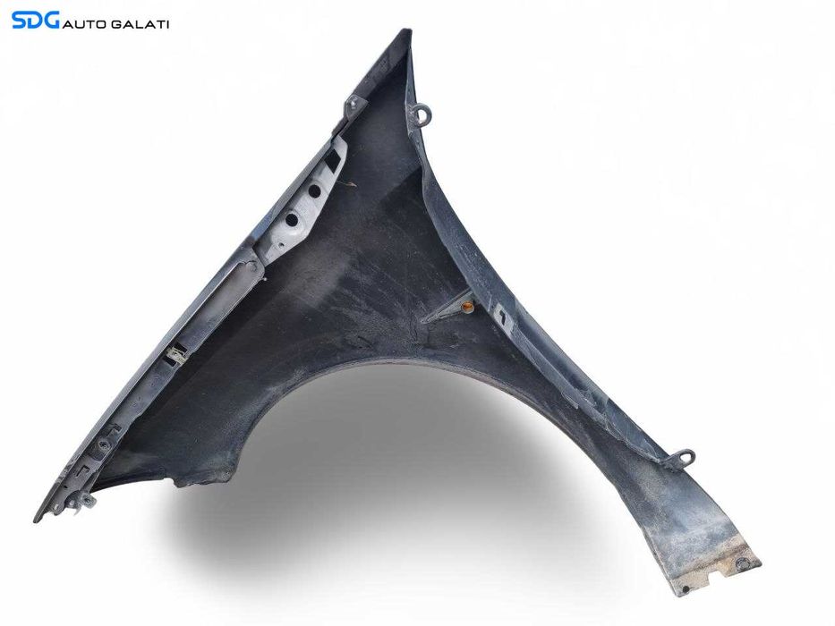 Aripa Dreapta Fata Renault Megane 2 Cabrio 2002 - 2008 (Zgarieturi Superficiale) [LC4572]