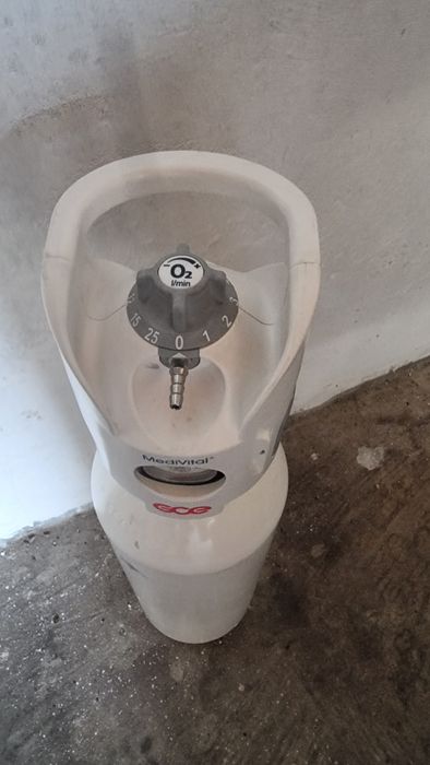 Aparat respirator medical