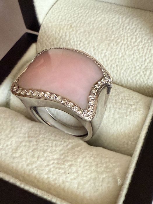 18К Златен Пръстен с Розов Корал и Диаманти; Тегло 18,3г 53 Размер 53;