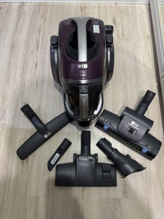 ЦЕНА СНИЖЕНА НА 3 ДНЯ. Продам пылесос LG Kompressor