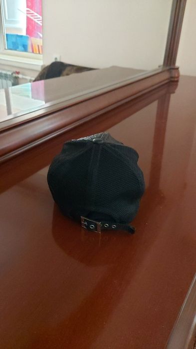 Продам бейсболку Y-3