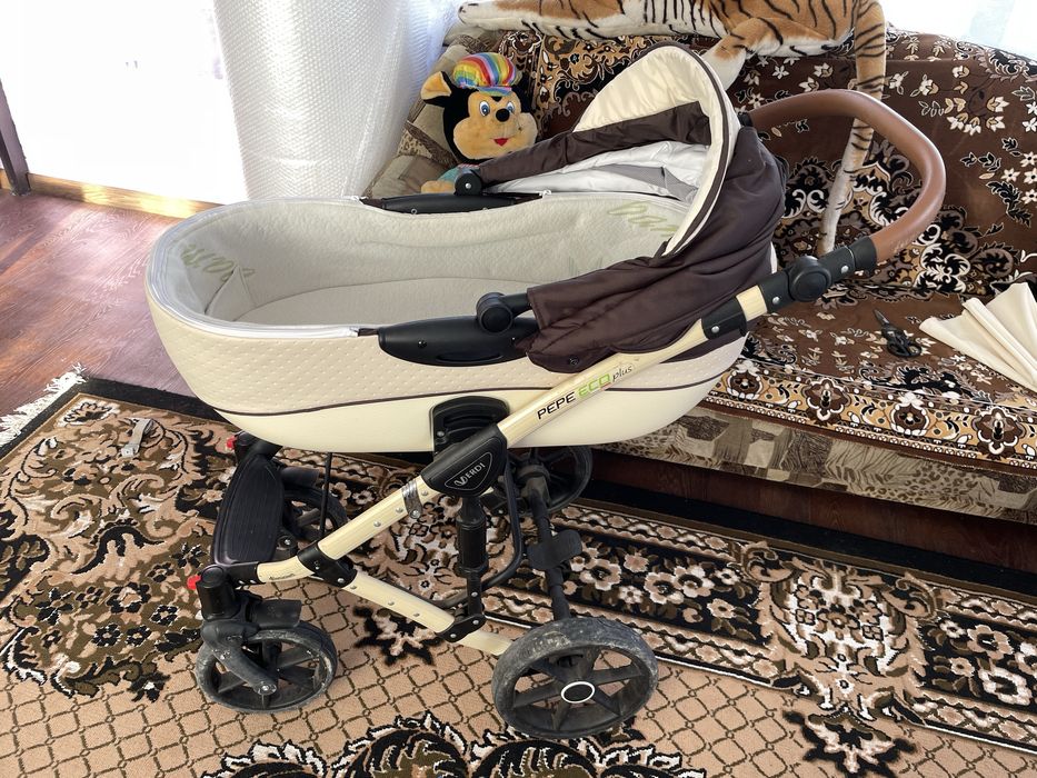 Продам детскую коляску