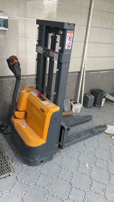 Электроштабелер CDD15R-EN (2.5м)