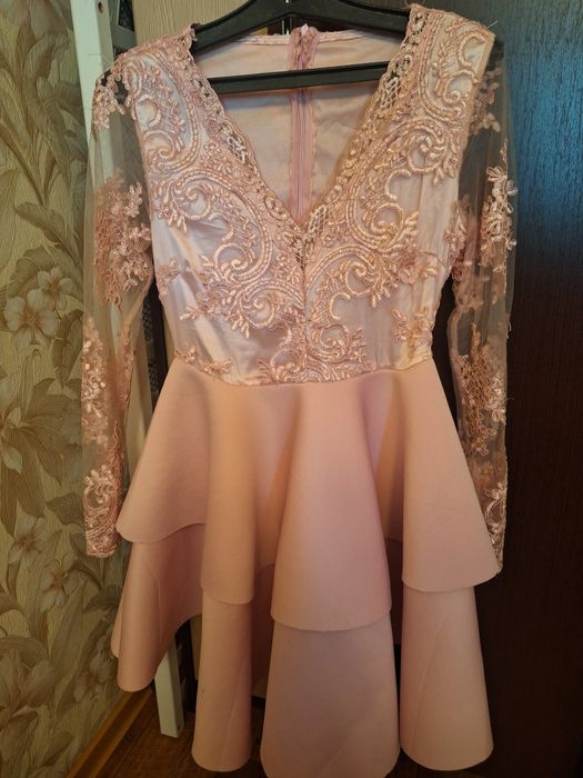 Продам платья !!!