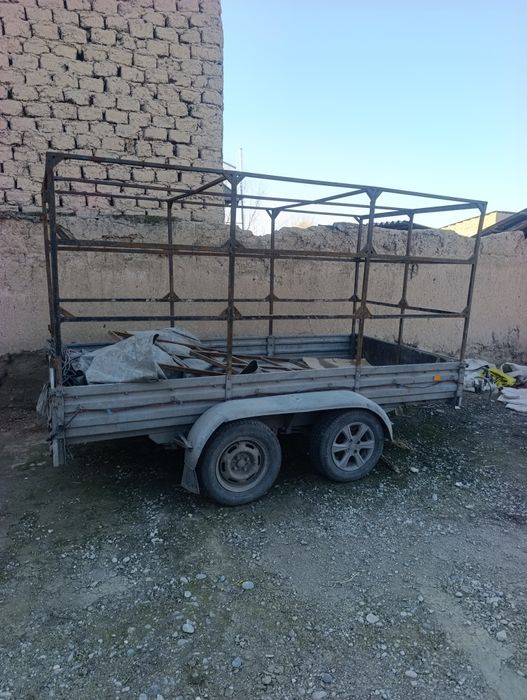 Прицепы  сотилади