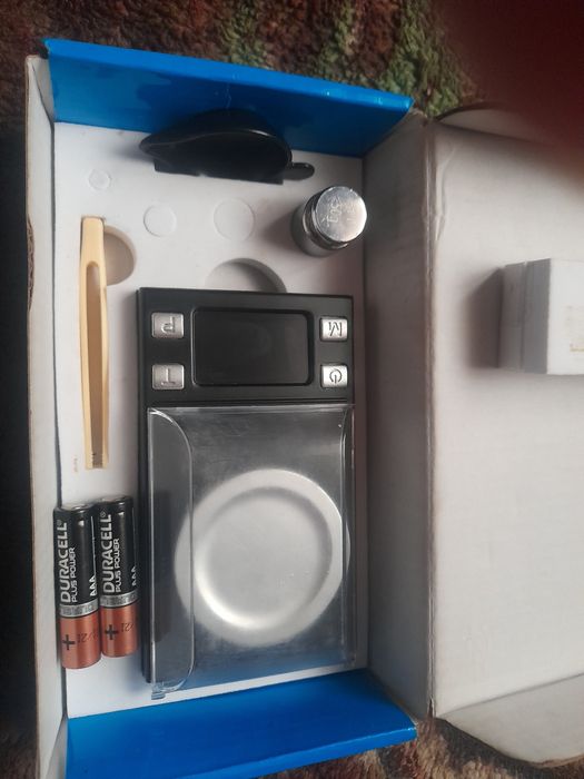 Продам весы ювелирные